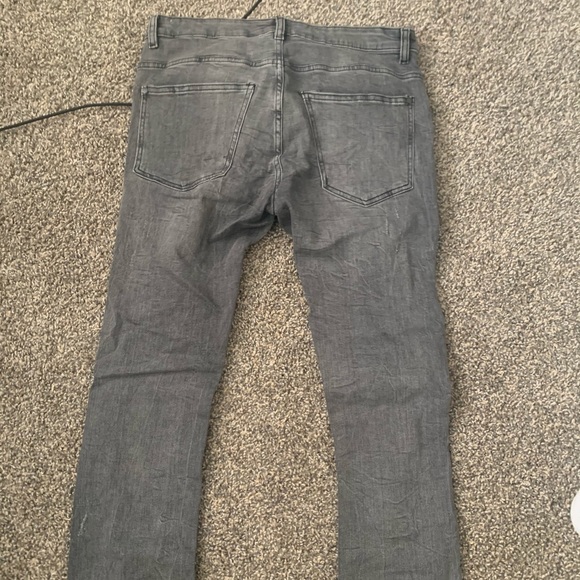 H&M Distressed Skinny Jeans - Picture 4 of 4